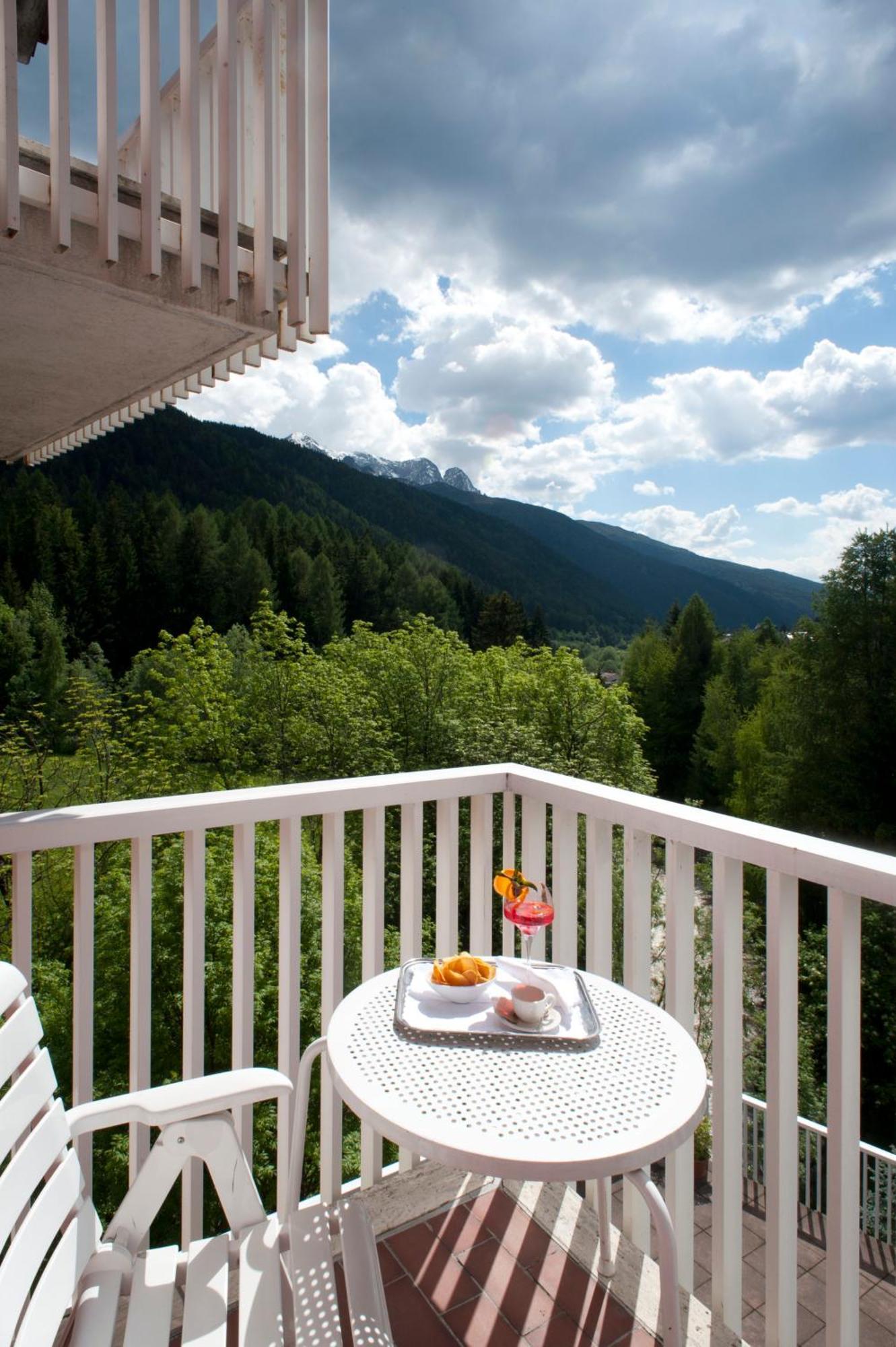 Hotel Mirella Понте-ди-Леньо Номер фото