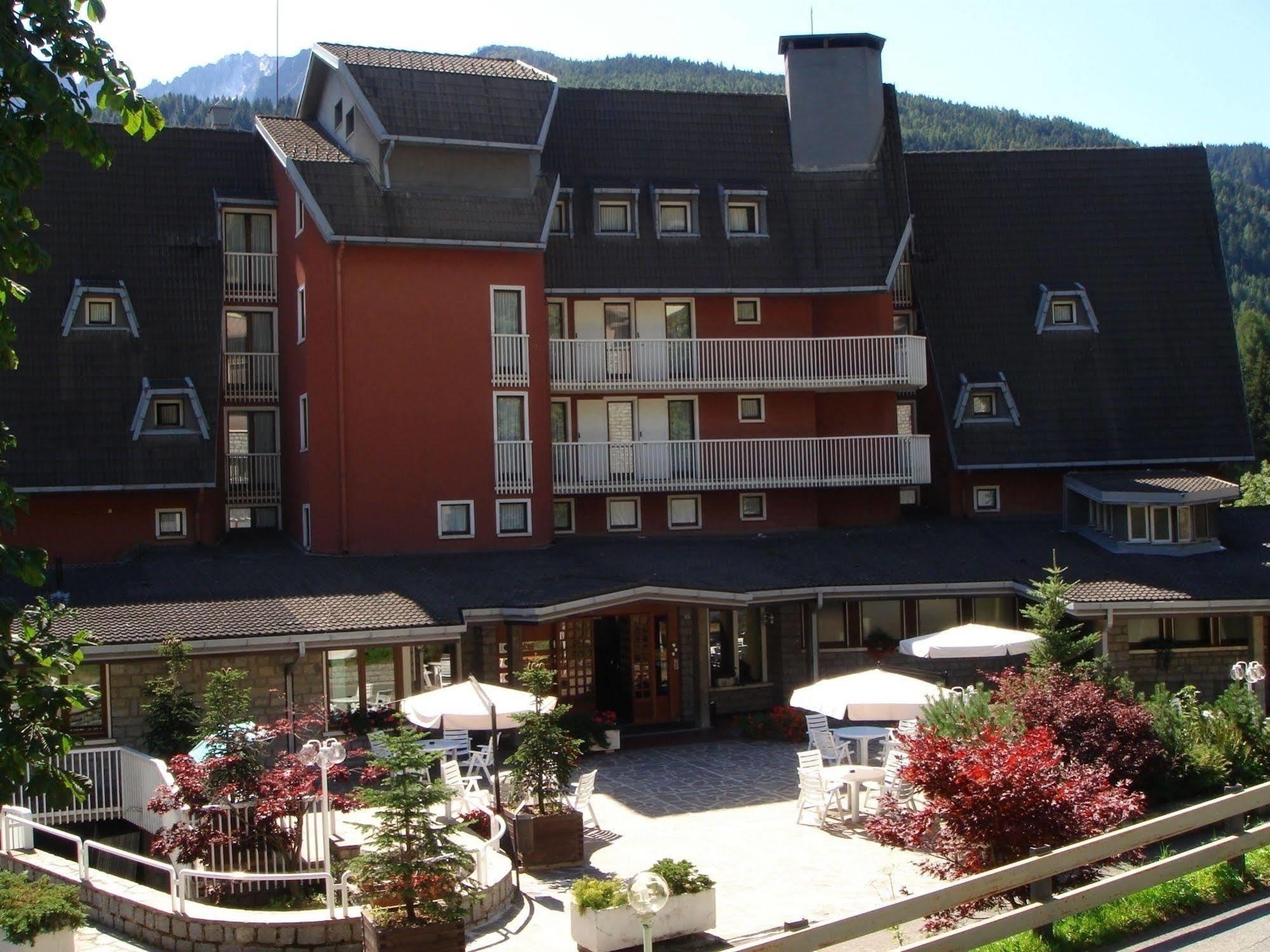 Hotel Mirella Понте-ди-Леньо Экстерьер фото